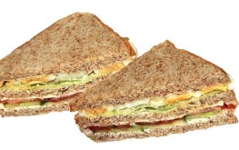 sandwich-74373_640